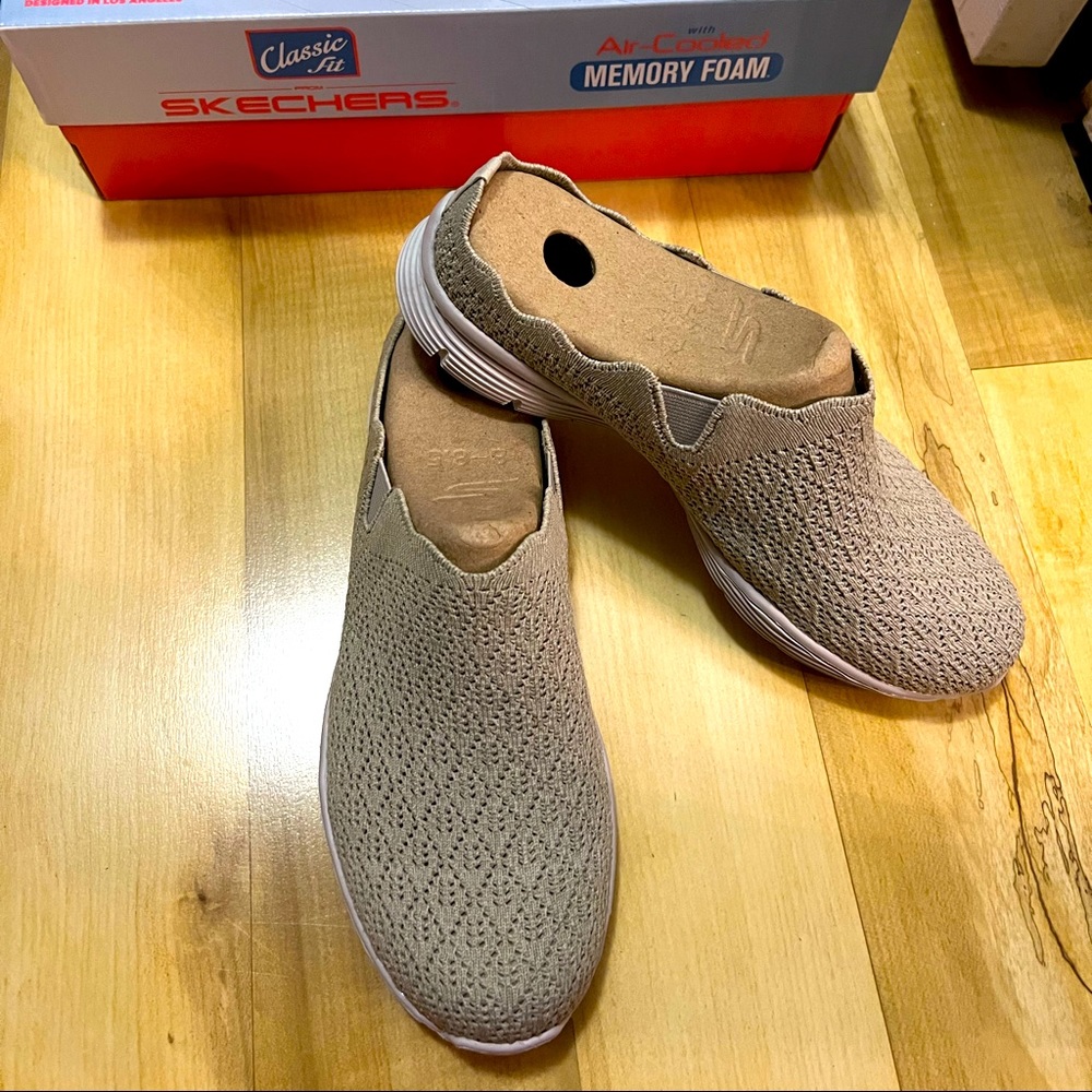 hi, im selling skechers tan slip on/ mule type of shoe.  size 8 womens.